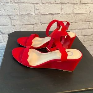 Wave suede look shoes